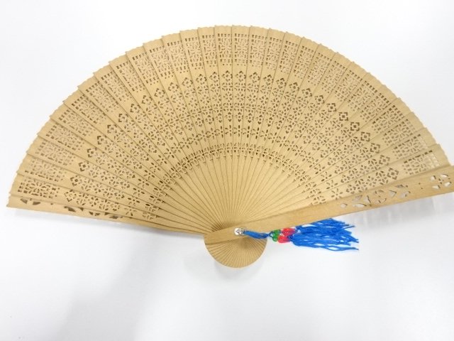 JAPANESE KIMONO / ANTIQUE SANDALWOOD FAN